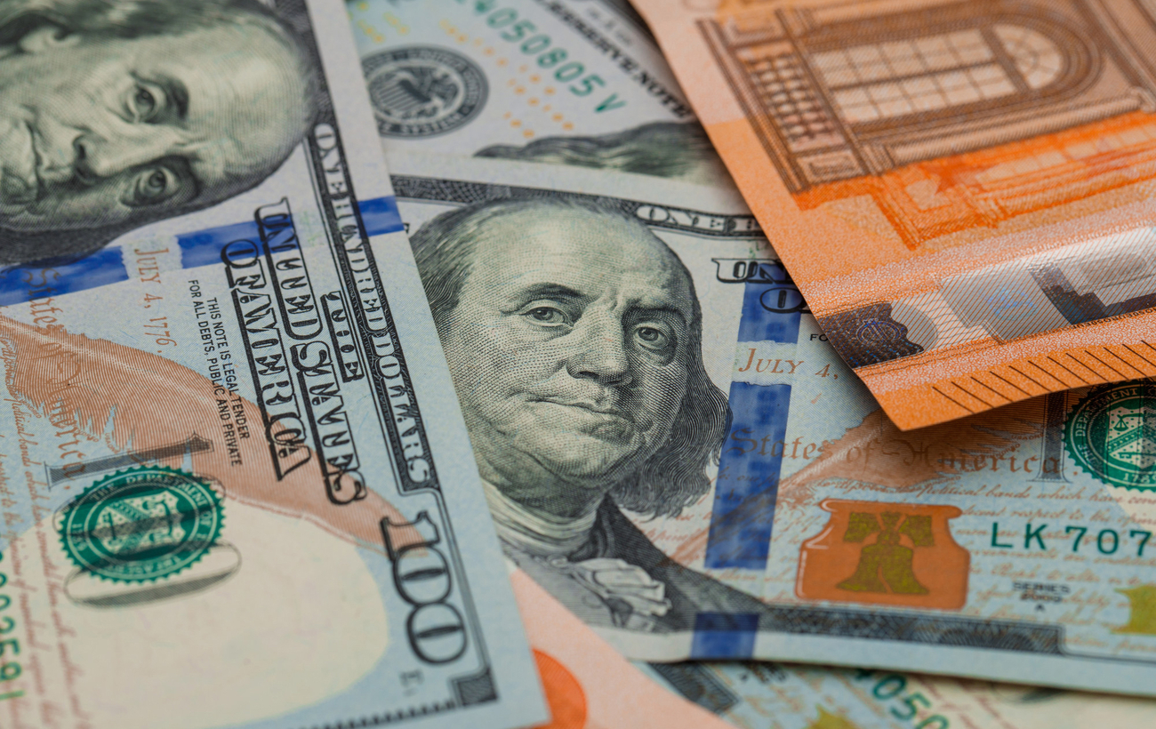 Долар знову зросте? Банкір дав прогноз по курсу на середину січня